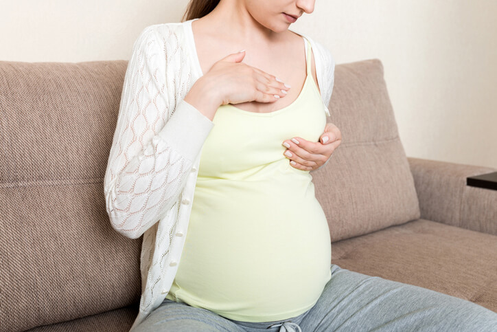 Tumore al seno: perché in gravidanza diventa più aggressiva