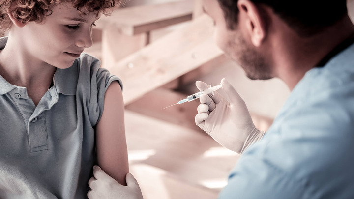 «Io vivo sano»: in Lombardia i laboratori su prevenzione e vaccini