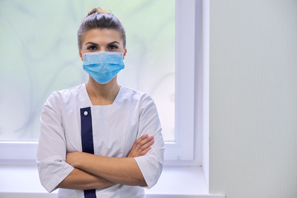 Covid-19: Fondazione Veronesi dona un milione di mascherine agli ospedali lombardi