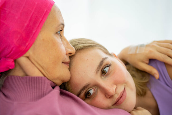 Come supportare un adolescente se un genitore ha un tumore?