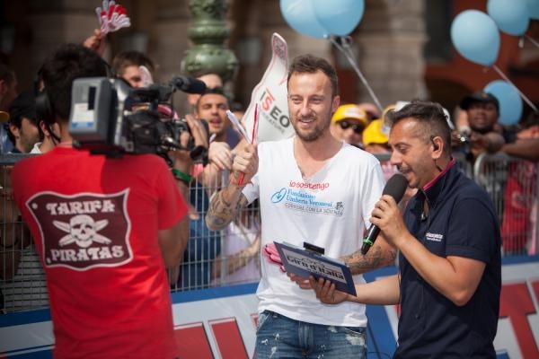 Testimonial Giro d'Italia 2012Sosteniamo i giovani, sostenimo Fondazione Veronesi: parola di Francesco Facchinetti